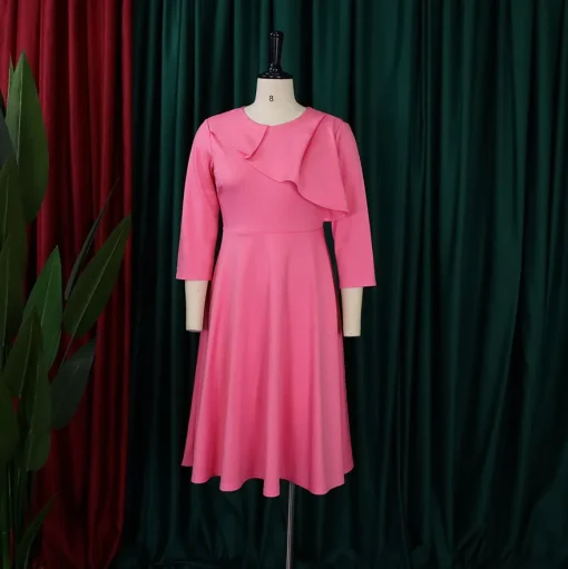 Pleated Round Neck Office Dress: Elegant, Professional Workwear - Image 3