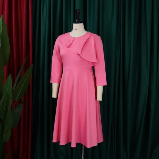 Pleated Round Neck Office Dress: Elegant, Professional Workwear - Image 4