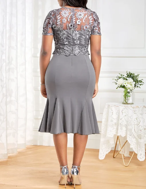 Round Neck Lace Splice Dress: Plus Size Elegant Party Fashion - Image 4