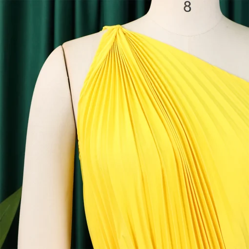 Elegant One-Shoulder Pleated Dress: Sexy, Sleeveless, Birthday Party Chic - Image 4