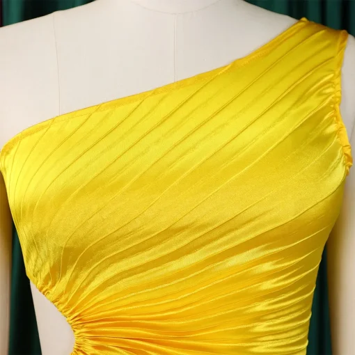 One-Shoulder Sexy Pleated Dress: Elegant and Ankle-Length Chic - Image 5