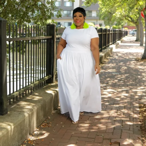 Casual Crew Neck Dress: Plus Size, High Waist Elegance - Image 3