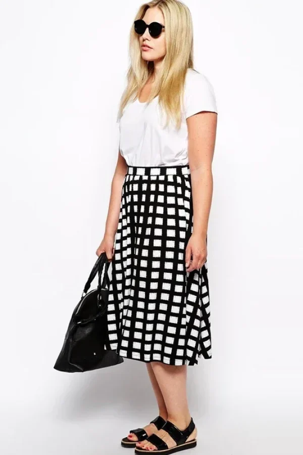 Plus Size Black & White Plaid A-Line Midi Skirt