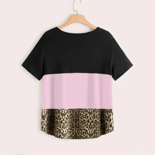 Plus Size Color Block Leopard Pocket T-Shirt - Image 2