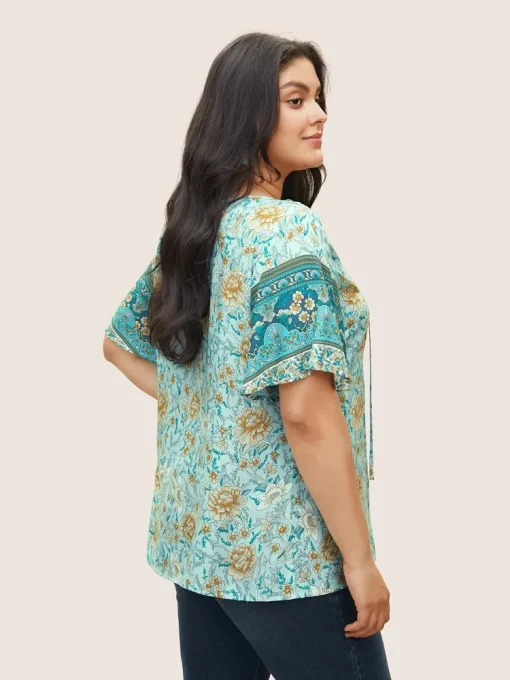 Plus Size Bohemian Floral V-Neck Tops