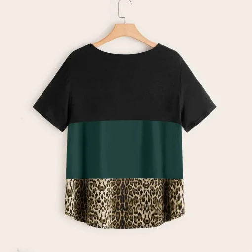 Plus Size Color Block Leopard Tee - Image 2