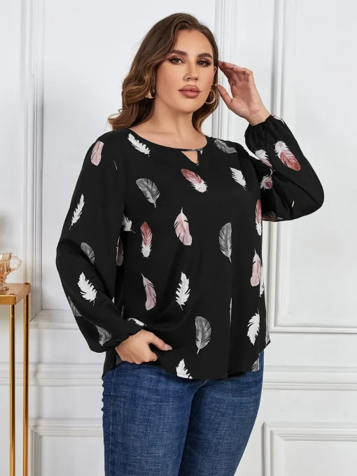 Plus Size Feather Print Blouse - Image 5