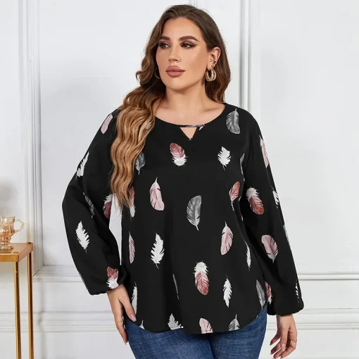 Plus Size Feather Print Blouse