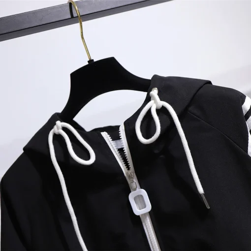 Plus Size Women's Black Zipper Hoodie Jacket with Pockets - Image 3