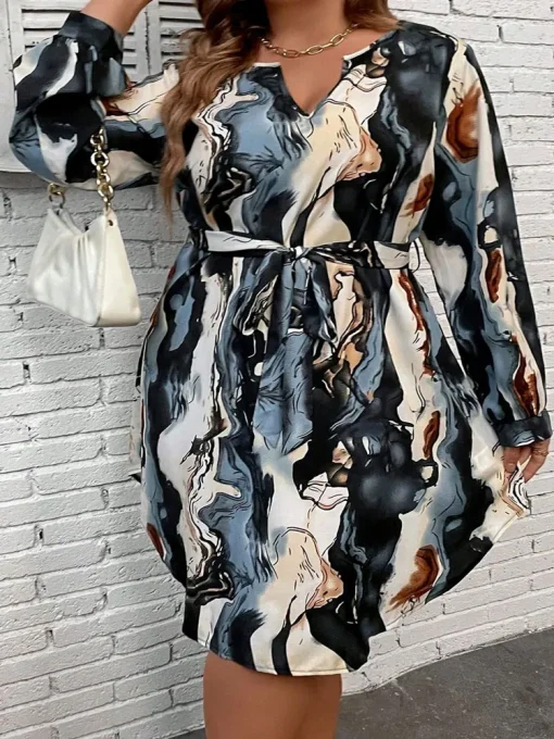 Elegant Plus Size Floral Print Long-Sleeved Dress - Image 2