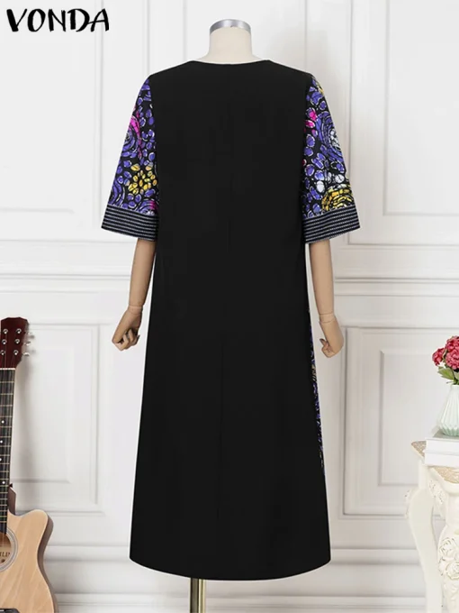 Plus Size Vintage Floral Print Maxi Dress - Image 2