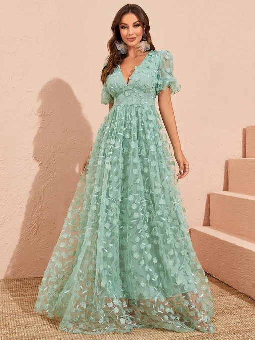 Romantic Applique Mesh V-Neck Floor-Length Banquet Dress