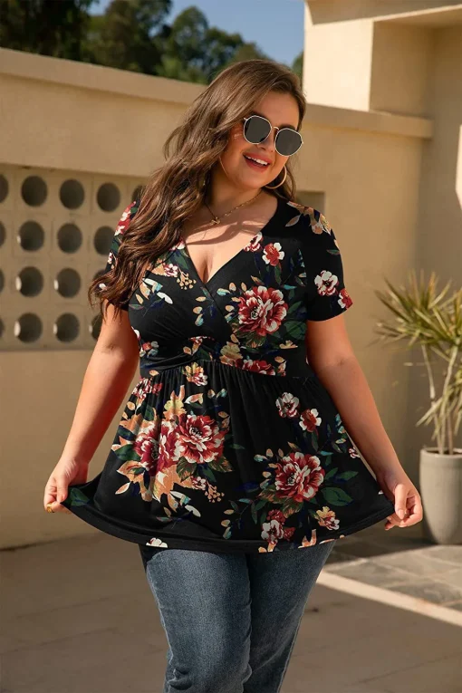 Plus Size Printed V-Neck Pleated T-Shirt for Women