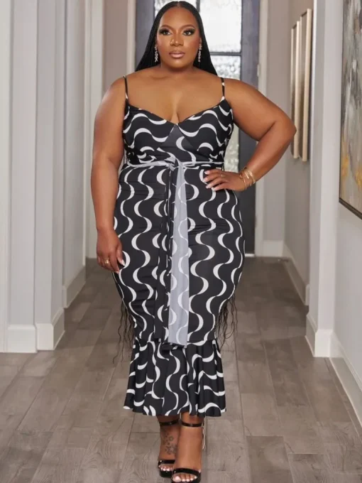 Plus Size Midi Dress with Straps and Floral Print