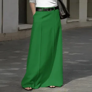 Plus Size Elegant Pleated Maxi Skirt with Pockets