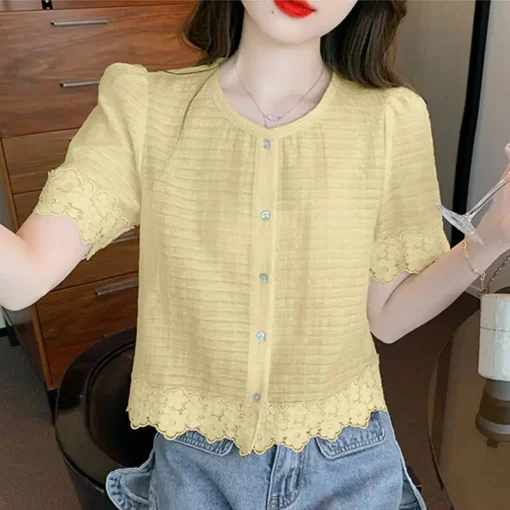 Elegant Summer Lace Blouse with Short Sleeves