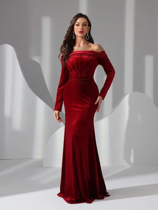 Women's Velvet Off-Shoulder Maxi Dress for Evening