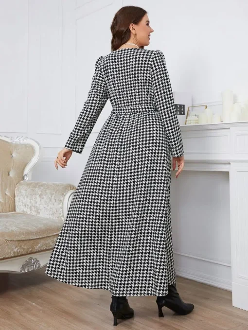 Elegant Plus Size Round Neck Plaid Summer Dress - Image 2