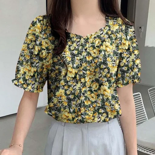 Women's Floral Printed Puff Sleeve Beach Blouse - Image 6