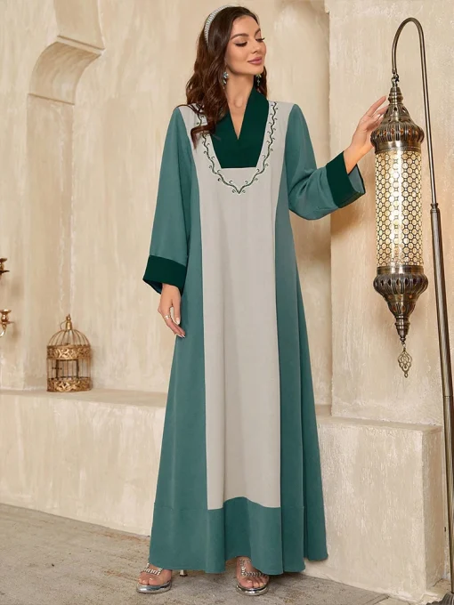 Women's Floor-Length Embroidered Middle Eastern Muslim Fashion Dress - Image 3