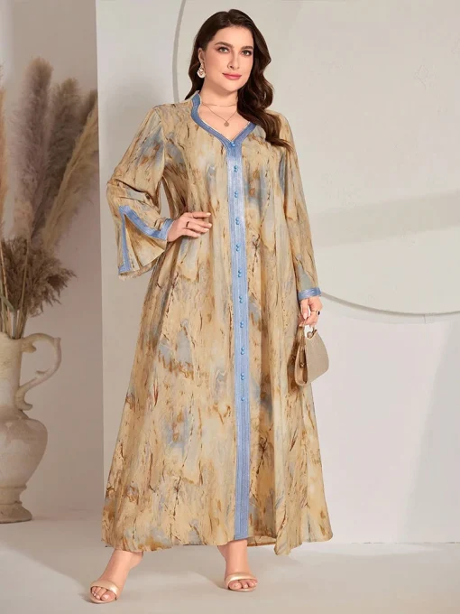 Plus Size Muslim Maxi Dress with Retro Print Design - Image 3