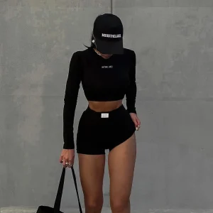 Knitted Letter Crewneck Sports Style Casual Shorts Set