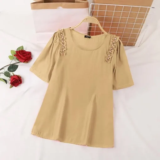 Elegant Summer Blouse with Short Puff Sleeves - Image 6