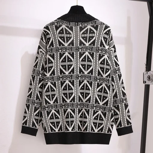 Plus Size Women's Autumn Winter Retro Rhombus Cardigan - Image 3