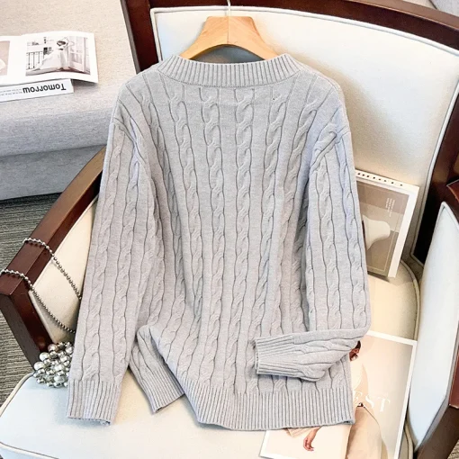 Plus Size Women's V-Neck Loose Knitted Pullover Sweater - Image 4