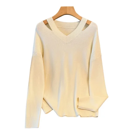 Plus Size Women's Loose V-Neck Knitted Sweater - Image 6