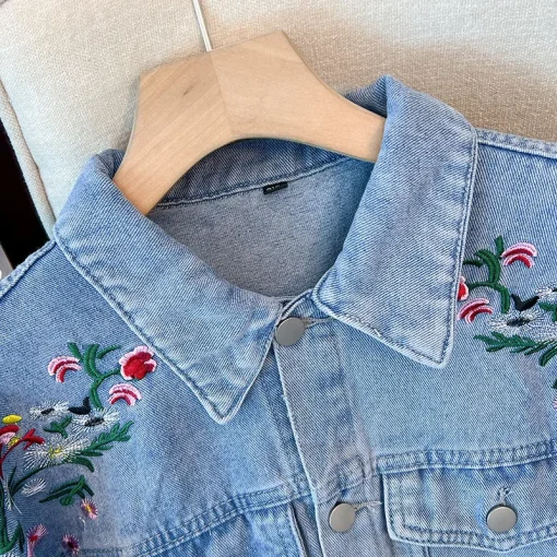 Plus Size Women's Loose Retro Embroidered Casual Denim Jacket - Image 4