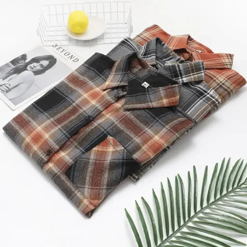 Plus Size Plaid Cotton Long Sleeve Blouse for Women - Image 4