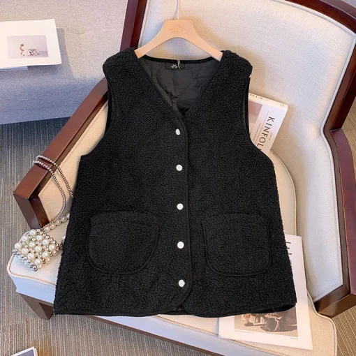 Plus Size Women's Thickened Warm Lamb Wool Vest Cardigan - Image 3