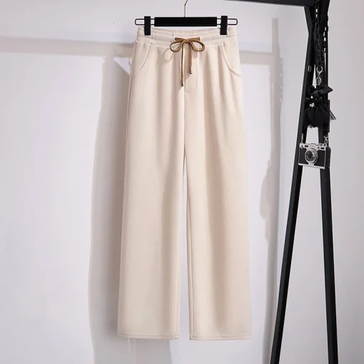 Plus Size Loose Straight Leg Casual Pants for Women - Image 3