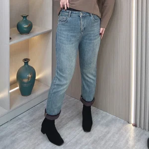 Plus Size Women's High Waist Fleece Lined Slim Denim Jeans