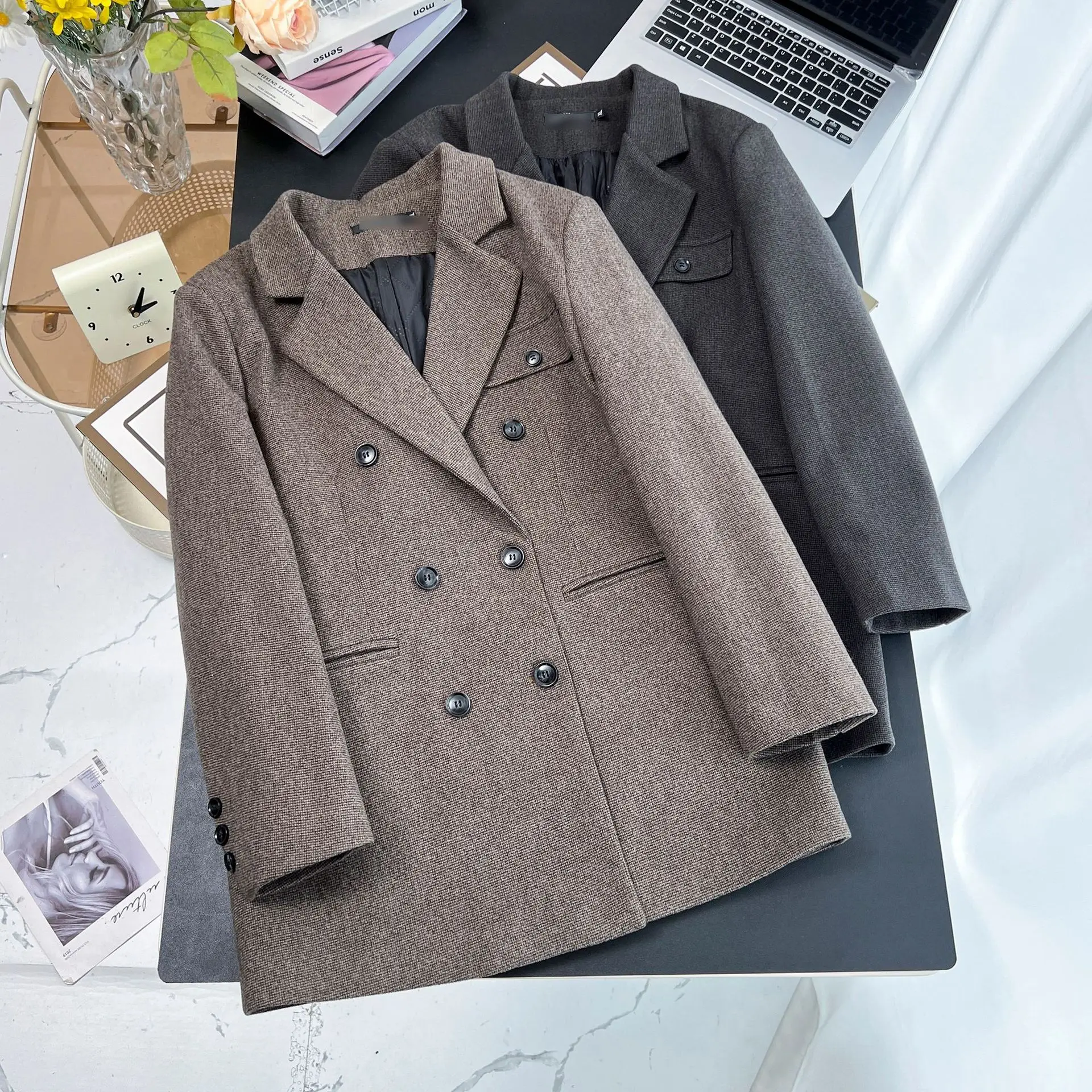 Plus Size Women's Winter Quilted Woolen Double Breasted Blazer - Image 4