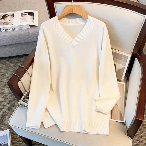 Plus Size Women's Loose V-Neck Knitted Pullover Sweater - Image 4