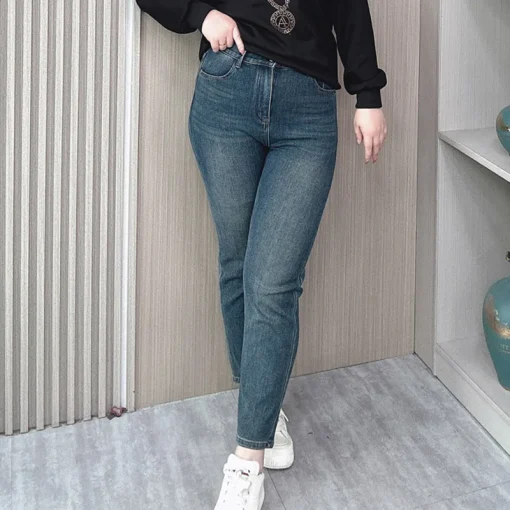 Plus Size High Waist Straight Leg Denim Pants - Image 4