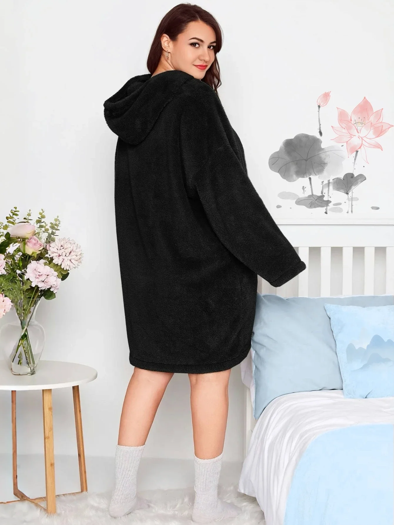 Oversized Sherpa Hoodie Blanket Pullover for Plus Size Women - Image 2