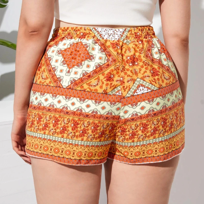 Plus Size Floral Print Elastic Waist Boho Summer Shorts - Image 2