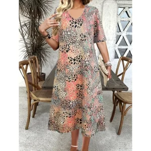 Plus Size Vintage V-Neck Dress