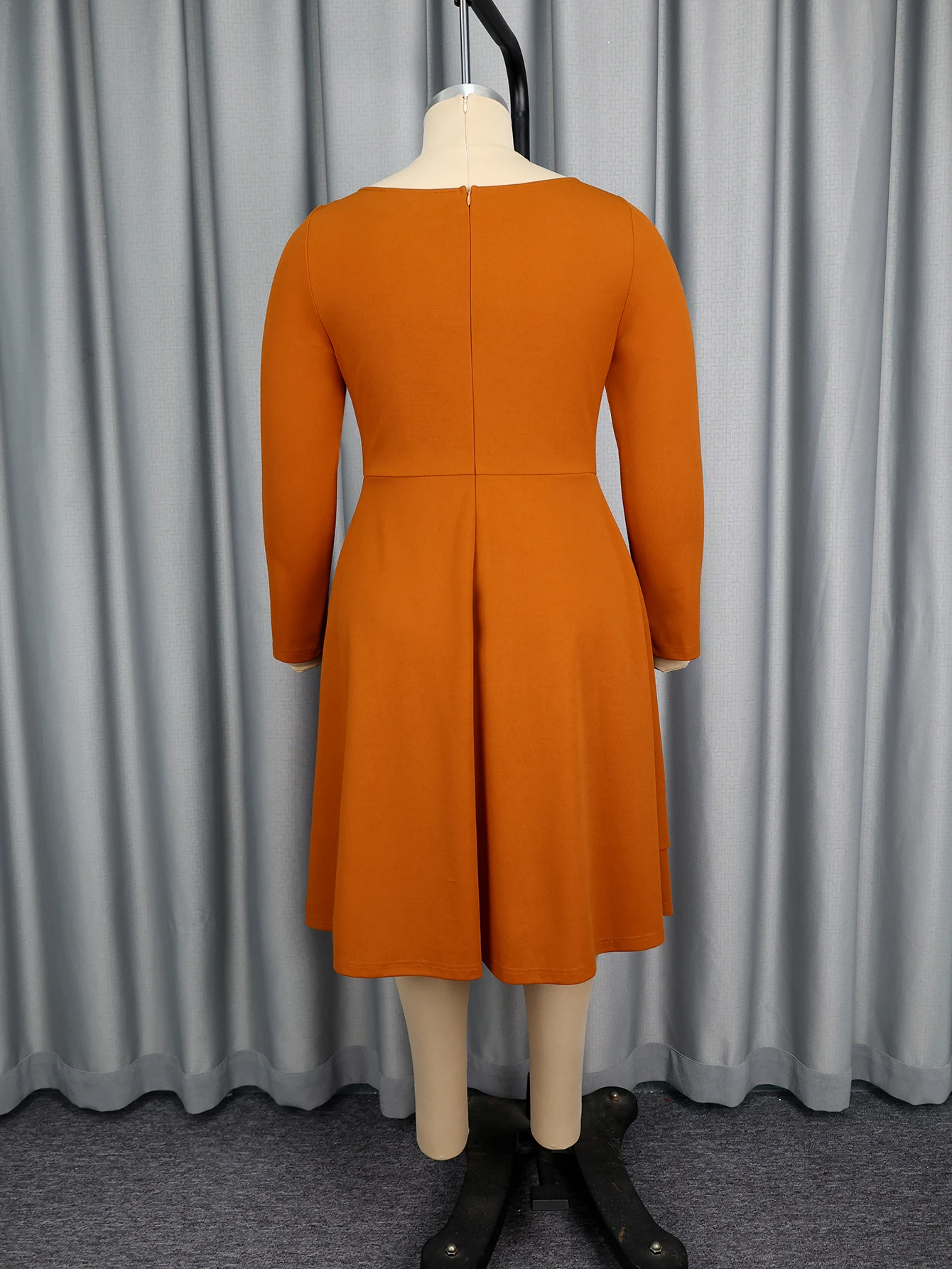 Elegant A-Line Midi Dress with Ship Collar & Diamond Waist - Image 5