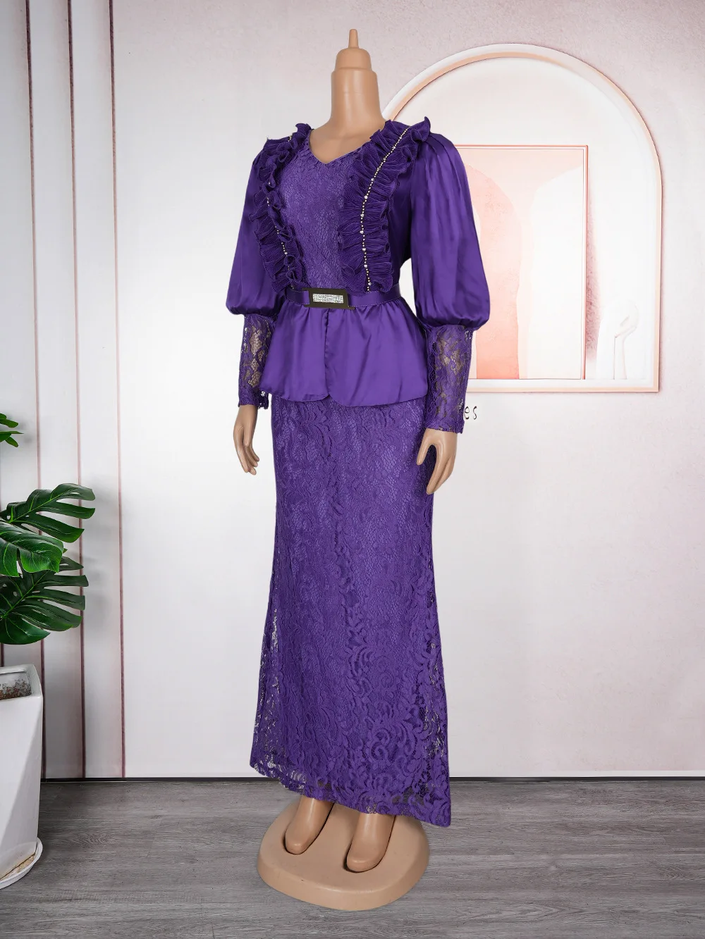 Women’s Elegant Patchwork Lace Dress – V-Neck, Lantern Sleeves & Peplum - Image 4