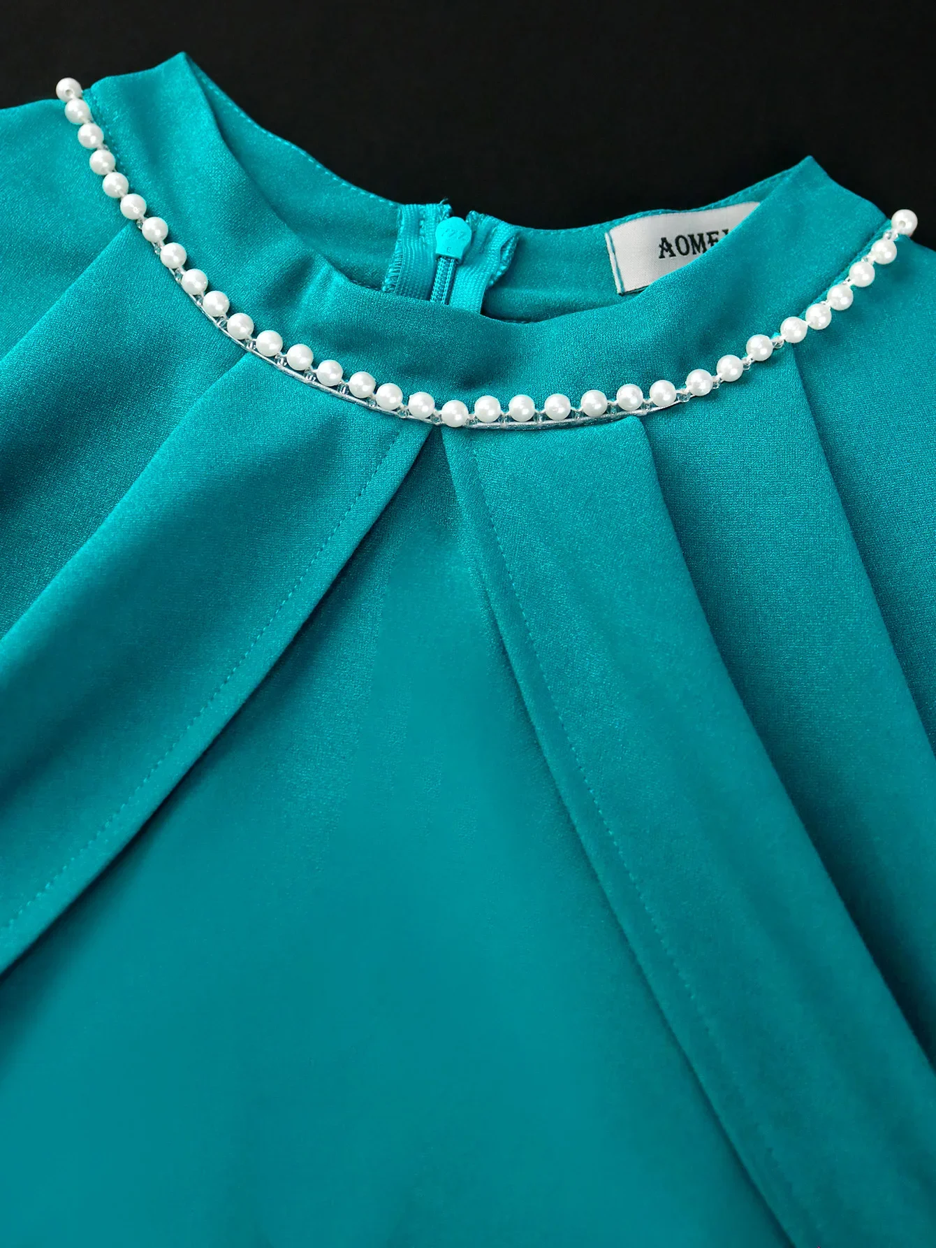 Elegant Fishtail Dress – High Collar, Beaded Cloak Sleeves - Image 5