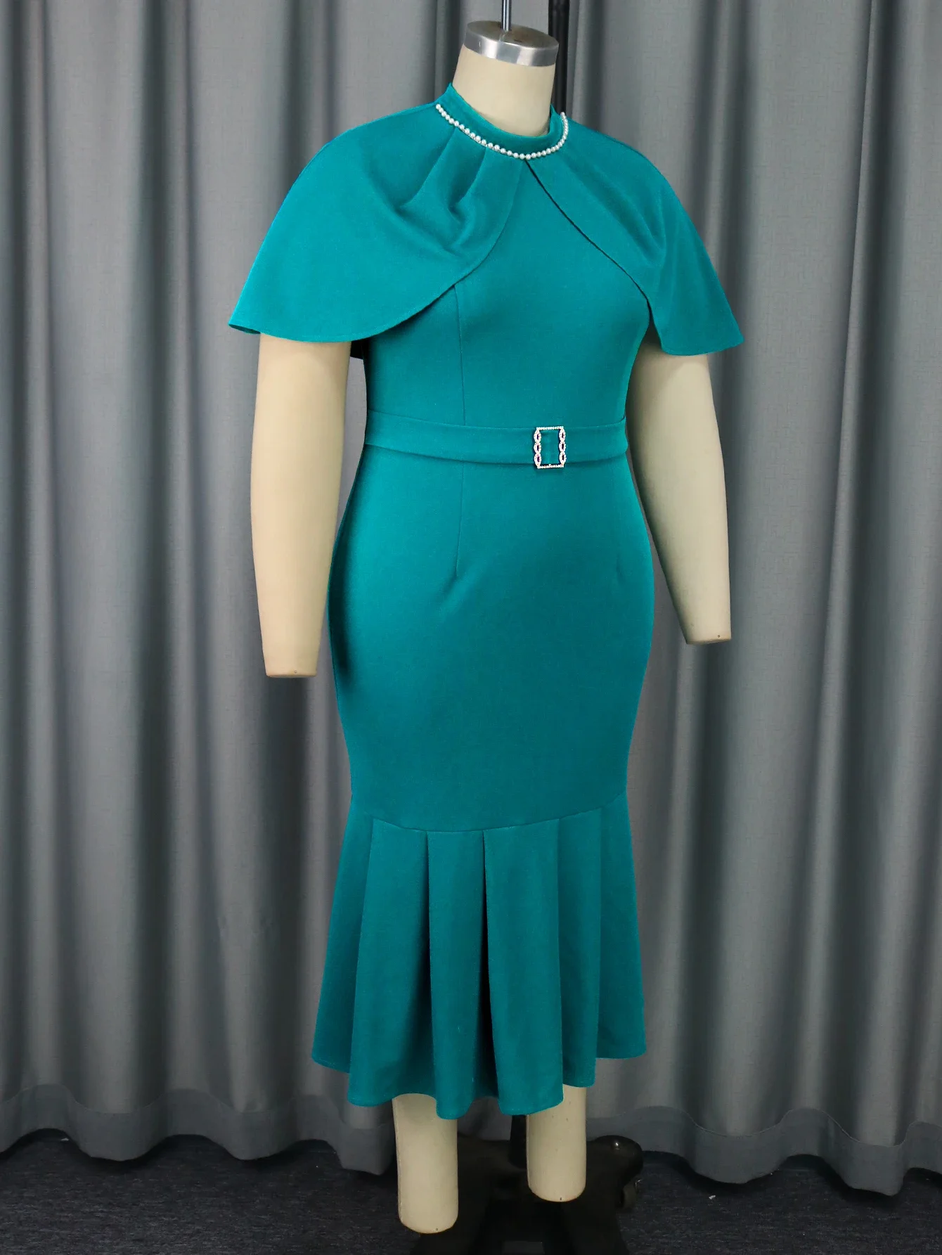 Elegant Fishtail Dress – High Collar, Beaded Cloak Sleeves - Image 3