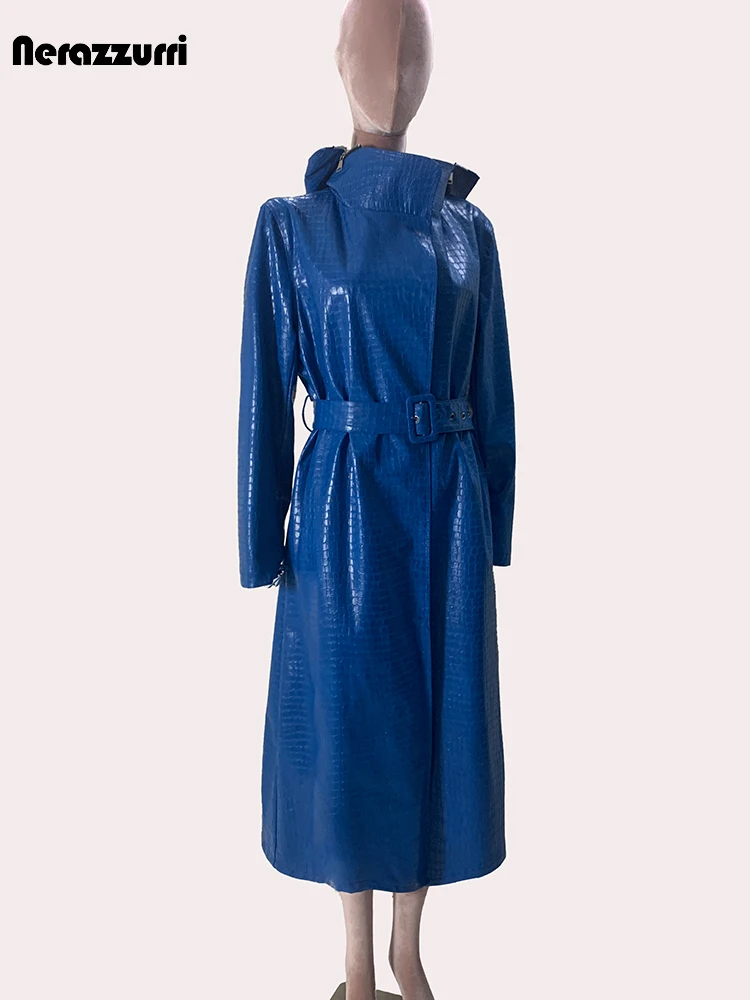 Women’s Blue Crocodile-Print PU Trench Coat with Hood – Nerazzurri - Image 3
