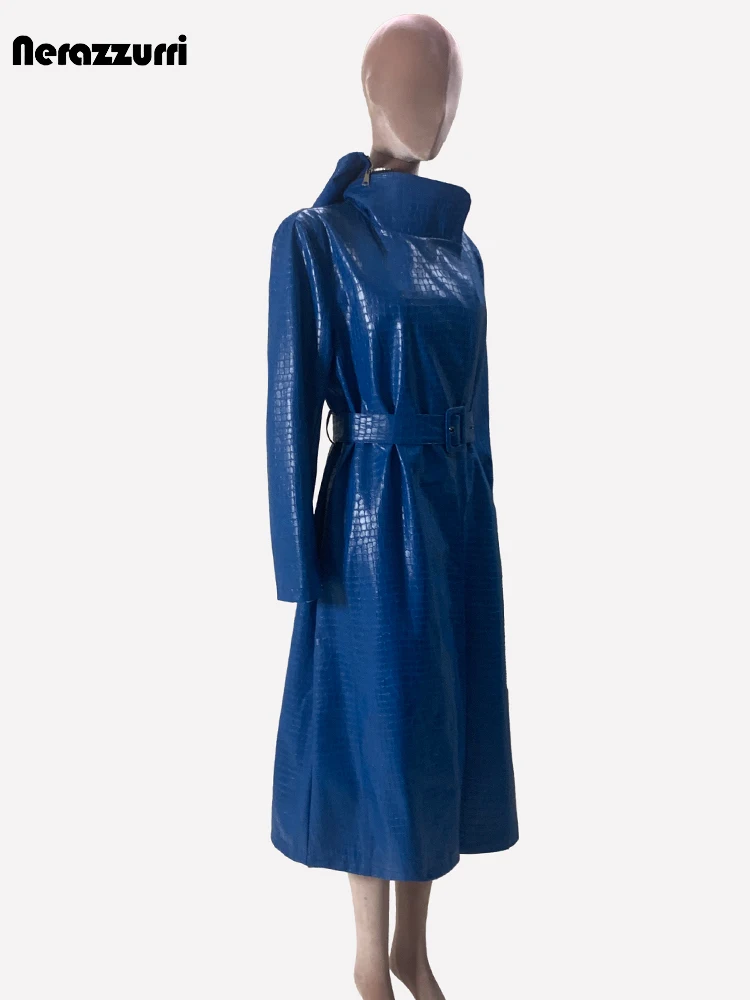 Women’s Blue Crocodile-Print PU Trench Coat with Hood – Nerazzurri - Image 4